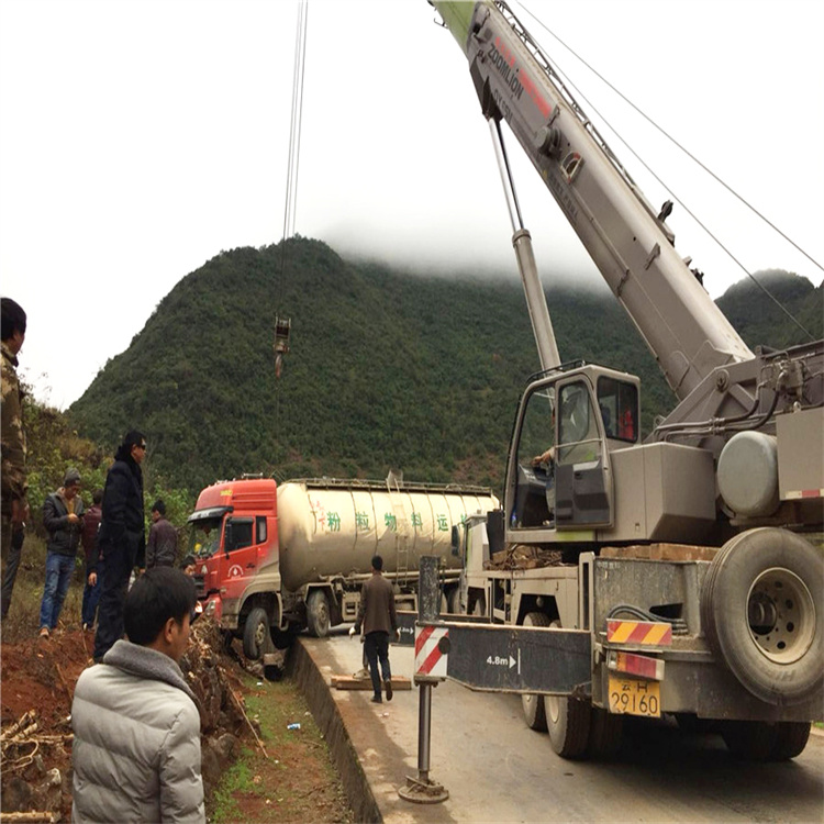 商城吊车道路救援24小时